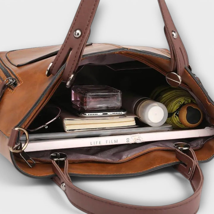 Serenya | elegant and spacious leather bag