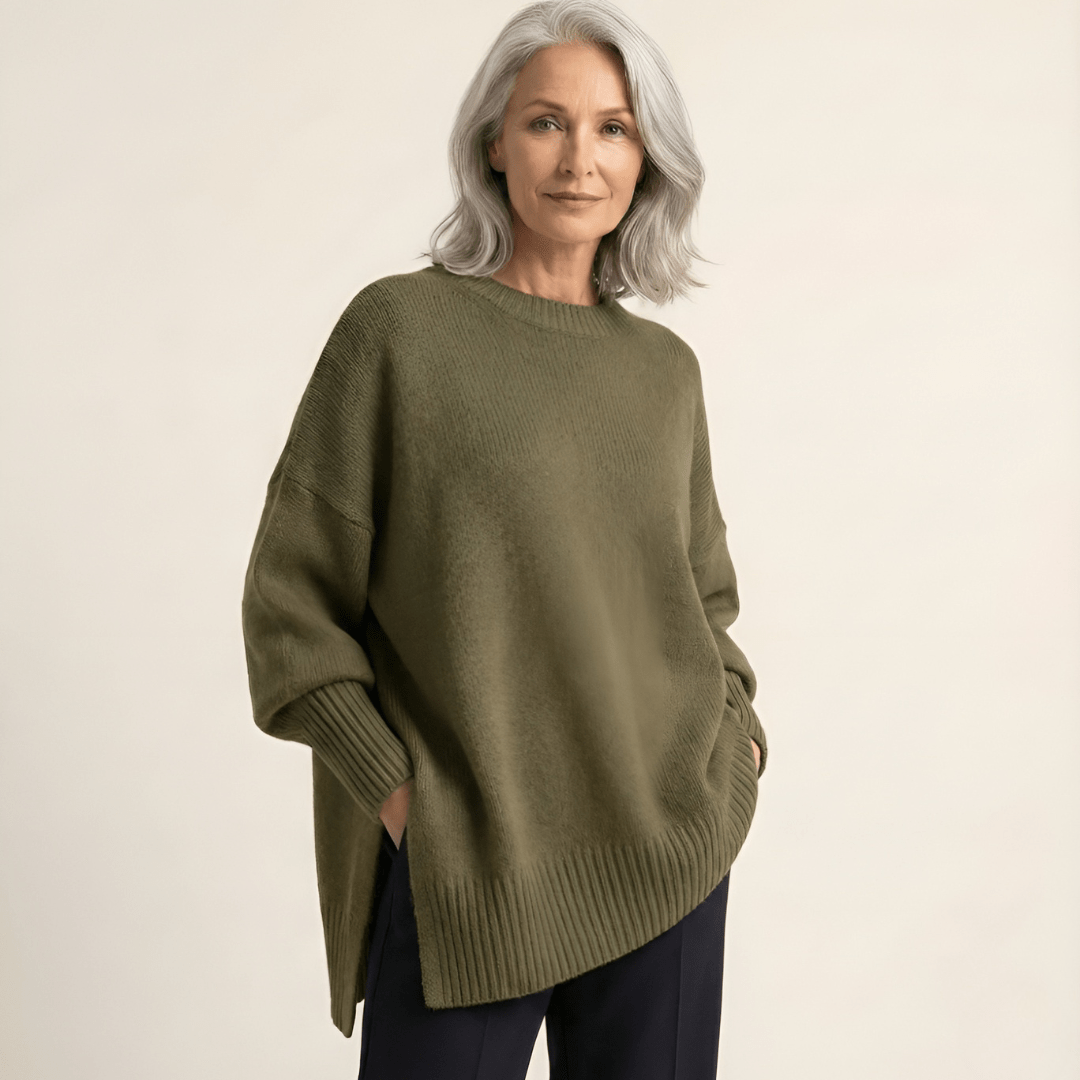 Livia I Elegant jumper with asymmetric hem