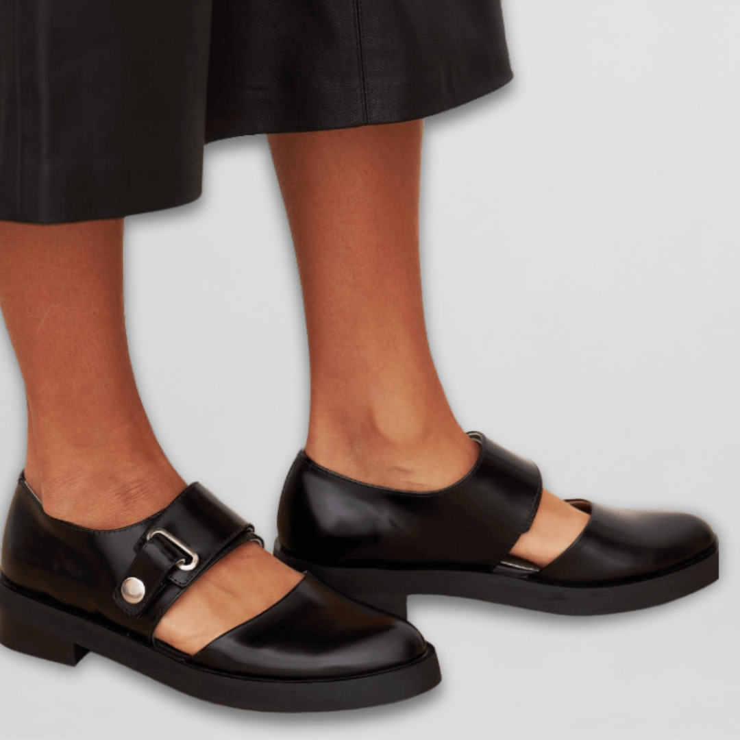 Sara - Merceditas classiche con fibbia regolabile