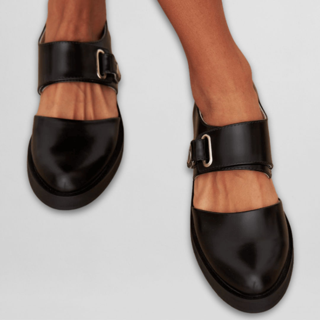Sara - Merceditas classiche con fibbia regolabile