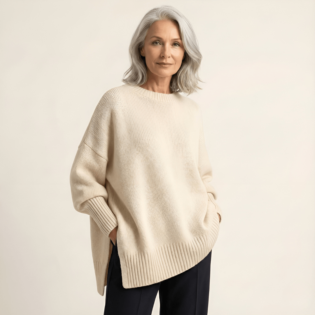 Livia I Elegant jumper with asymmetric hem
