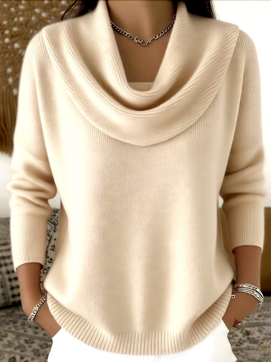 Roslyn | Elegant Sweater with Soft Neck