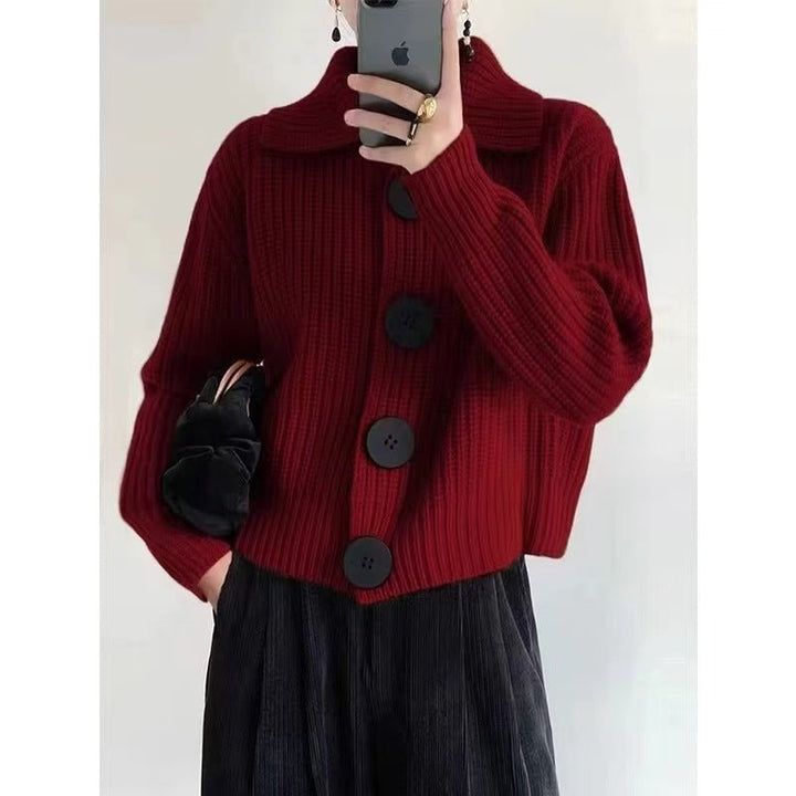 Elara | Cardigan Morbido con Maxi Bottoni