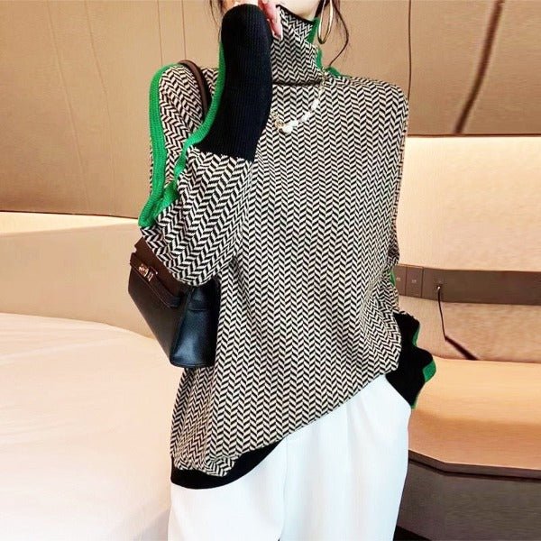 Vera | Turtleneck Sweater with Contrast Stripes