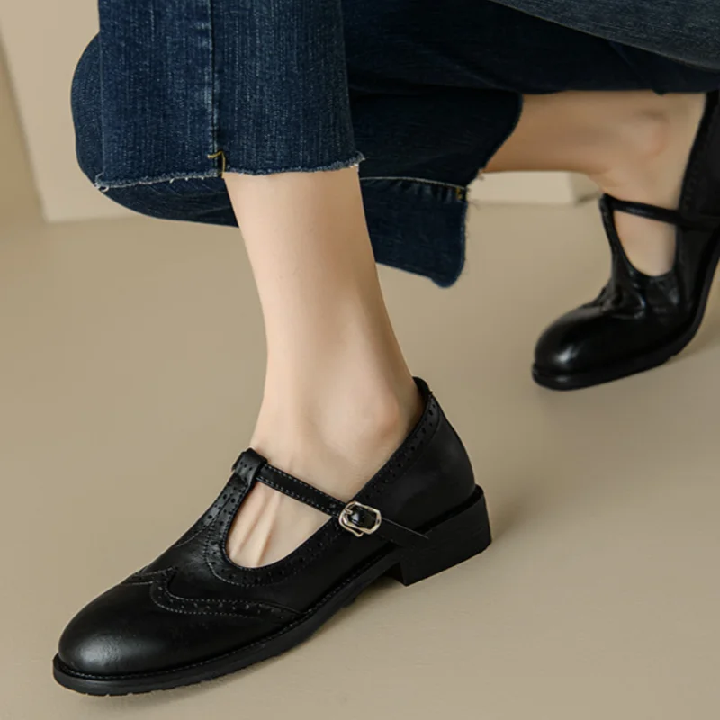 Sarah | Eleganti Mary Jane con cinturino a T