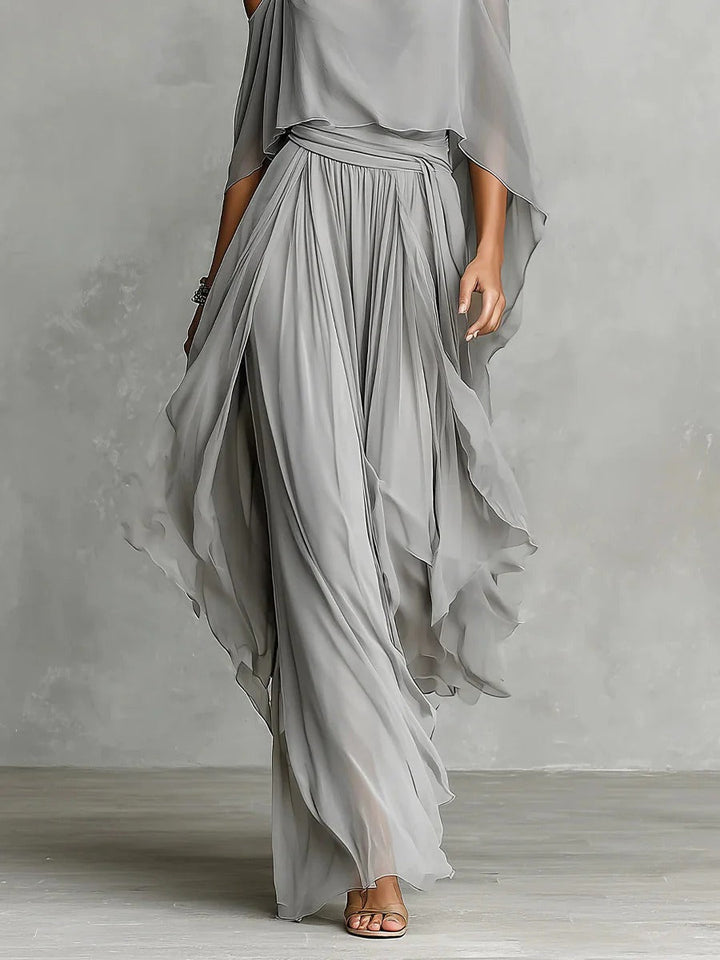 Isabela | Grey flowing set with camisole and light trousers